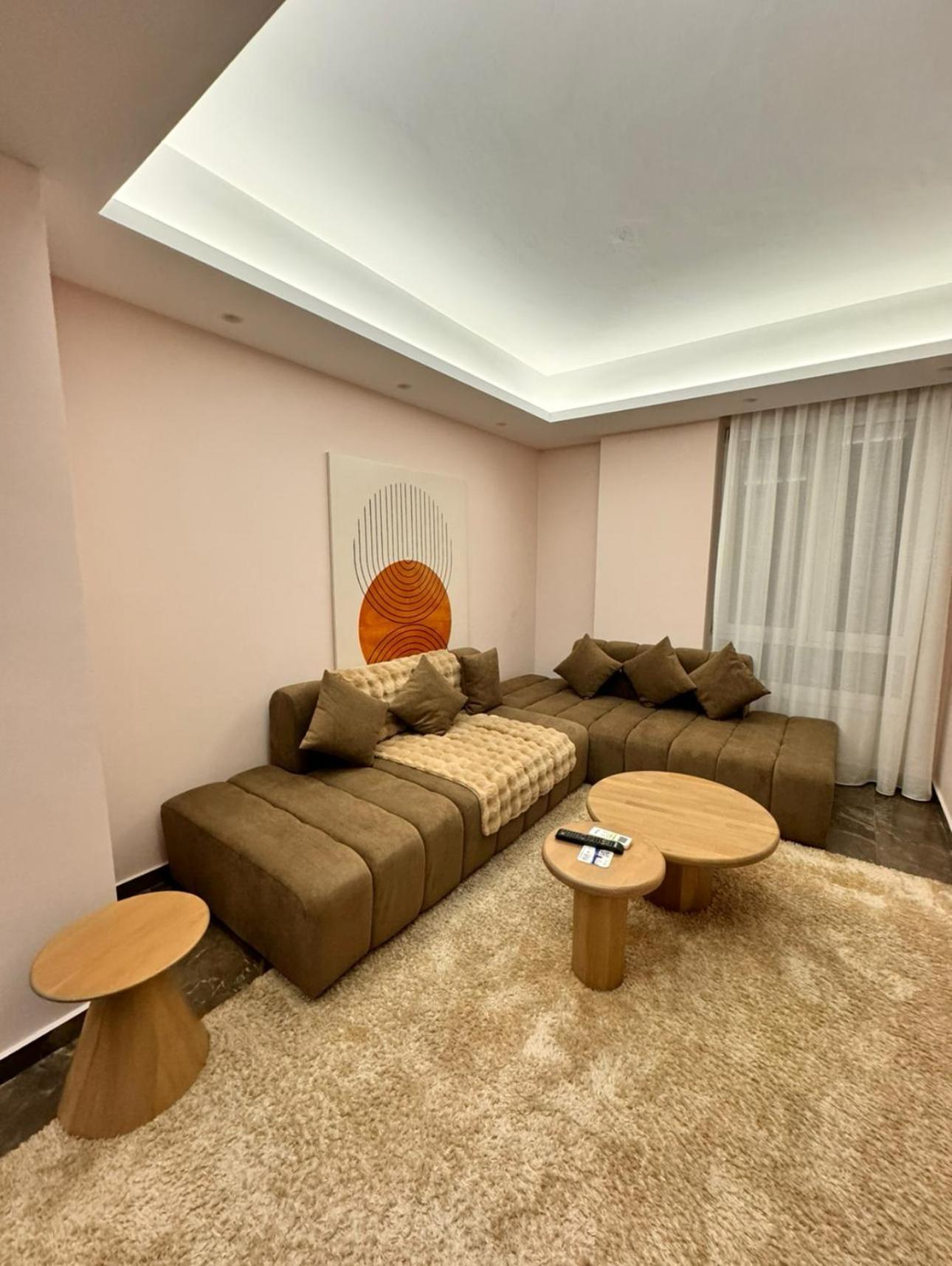 Agate City Center Apartment Тирана Екстериор снимка