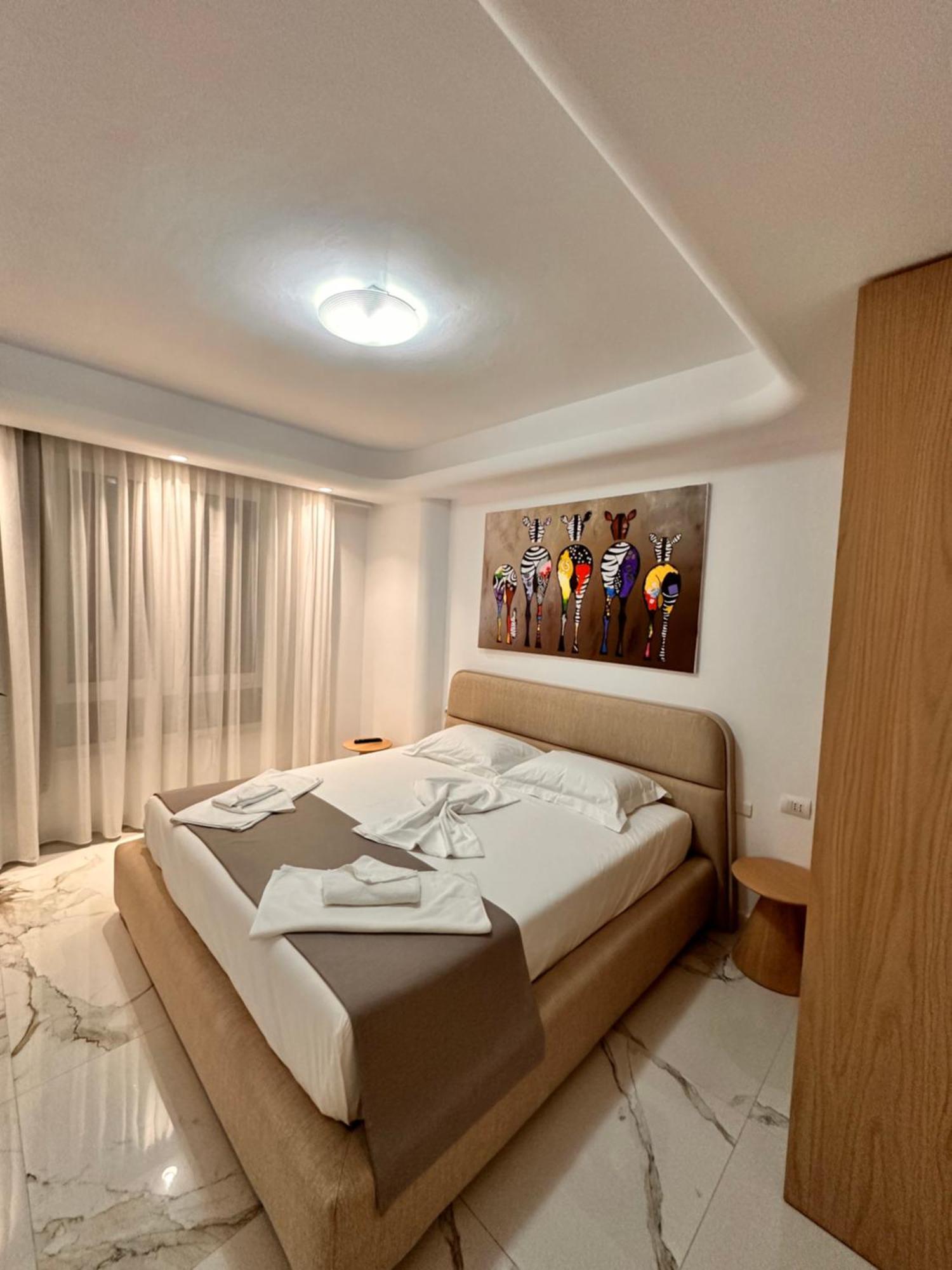 Agate City Center Apartment Тирана Екстериор снимка