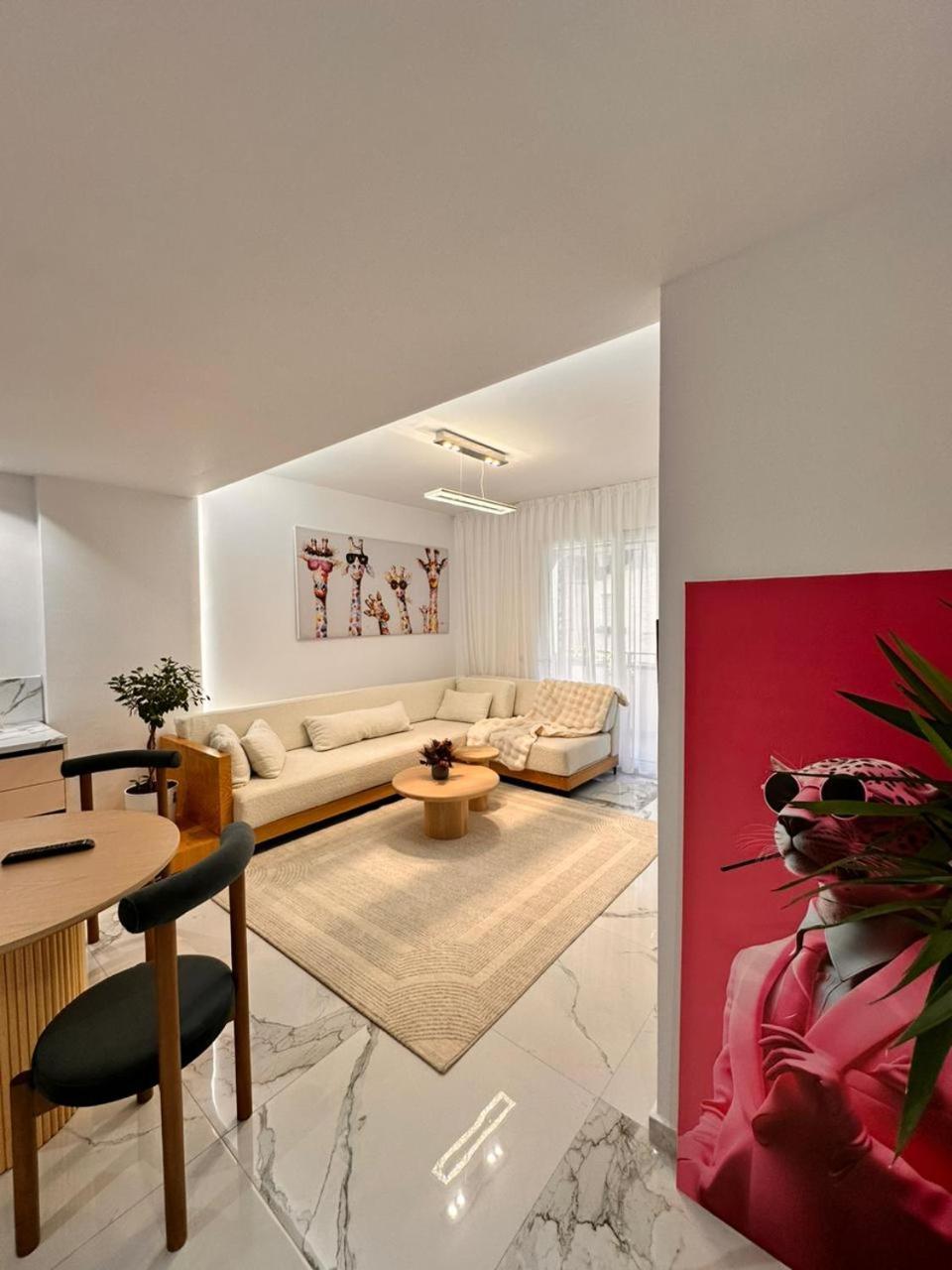 Agate City Center Apartment Тирана Екстериор снимка
